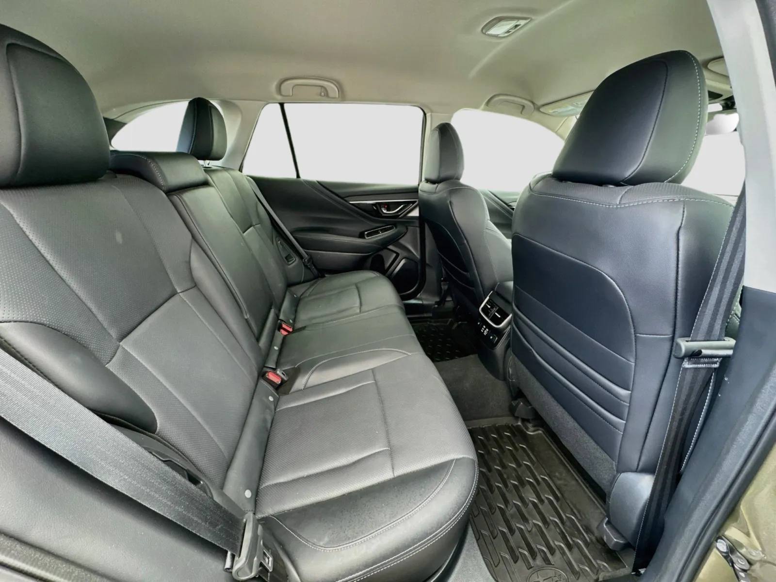 Subaru Outback photo 18