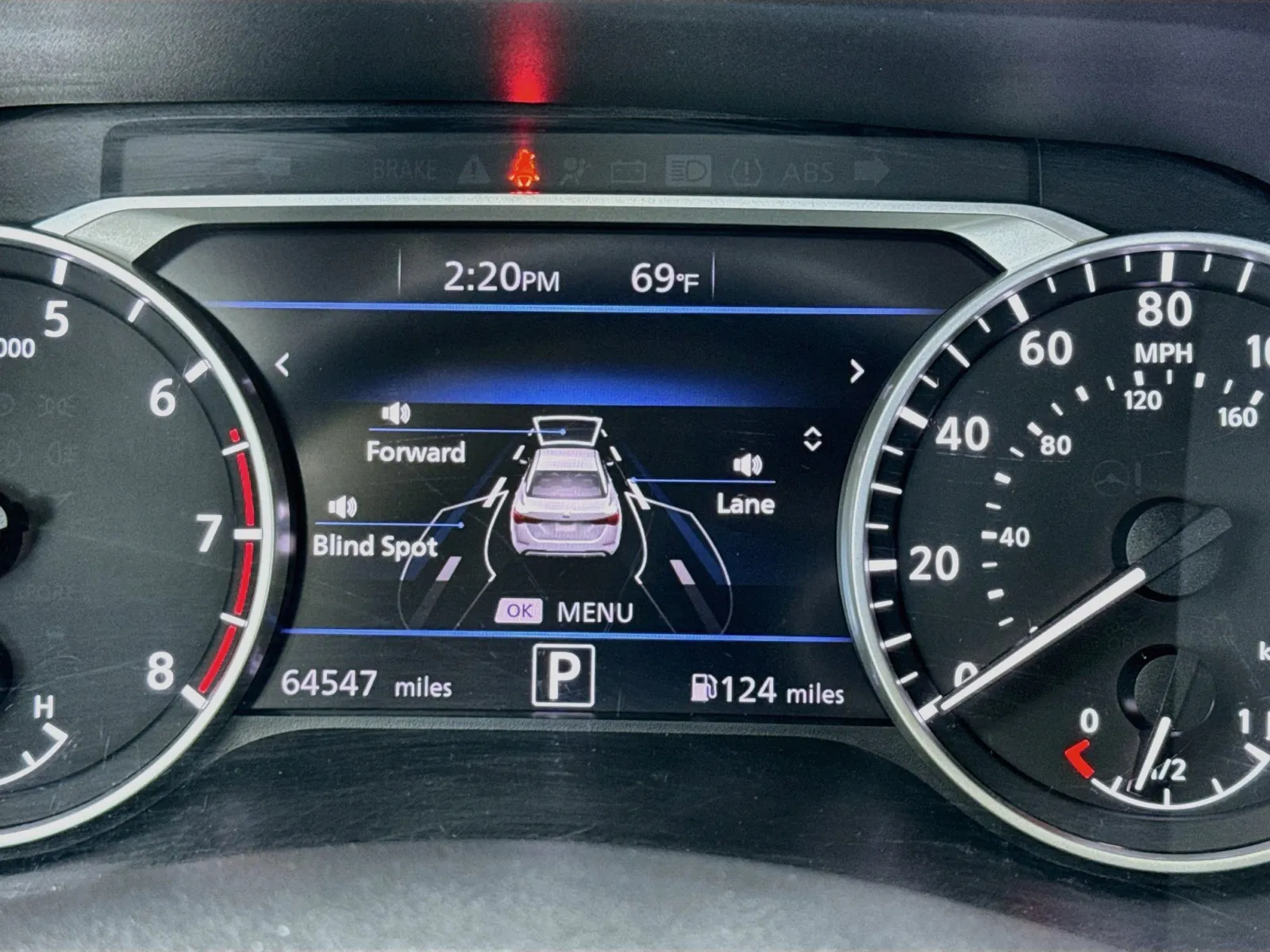 Nissan Sentra photo 8