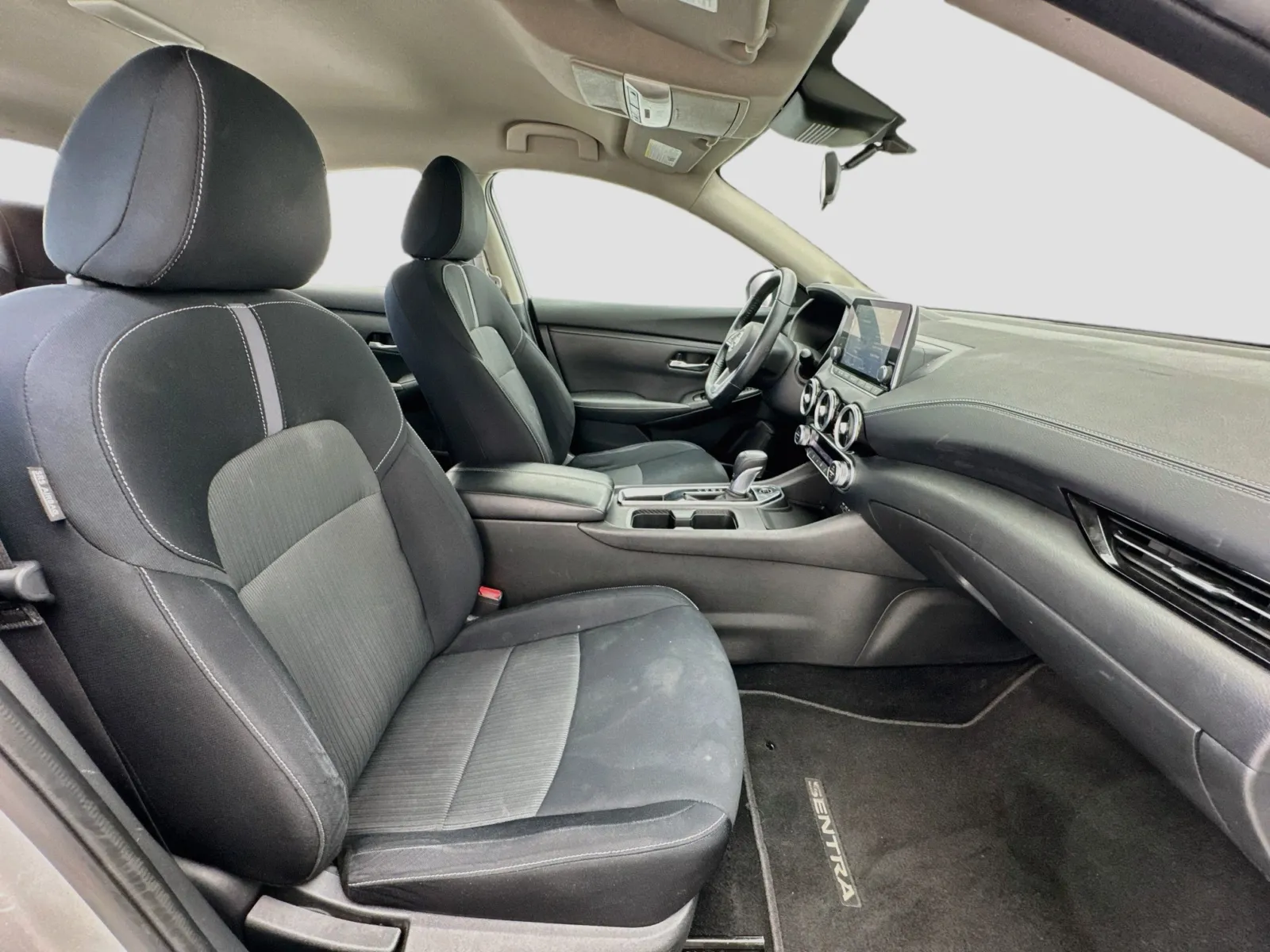 Nissan Sentra photo 19