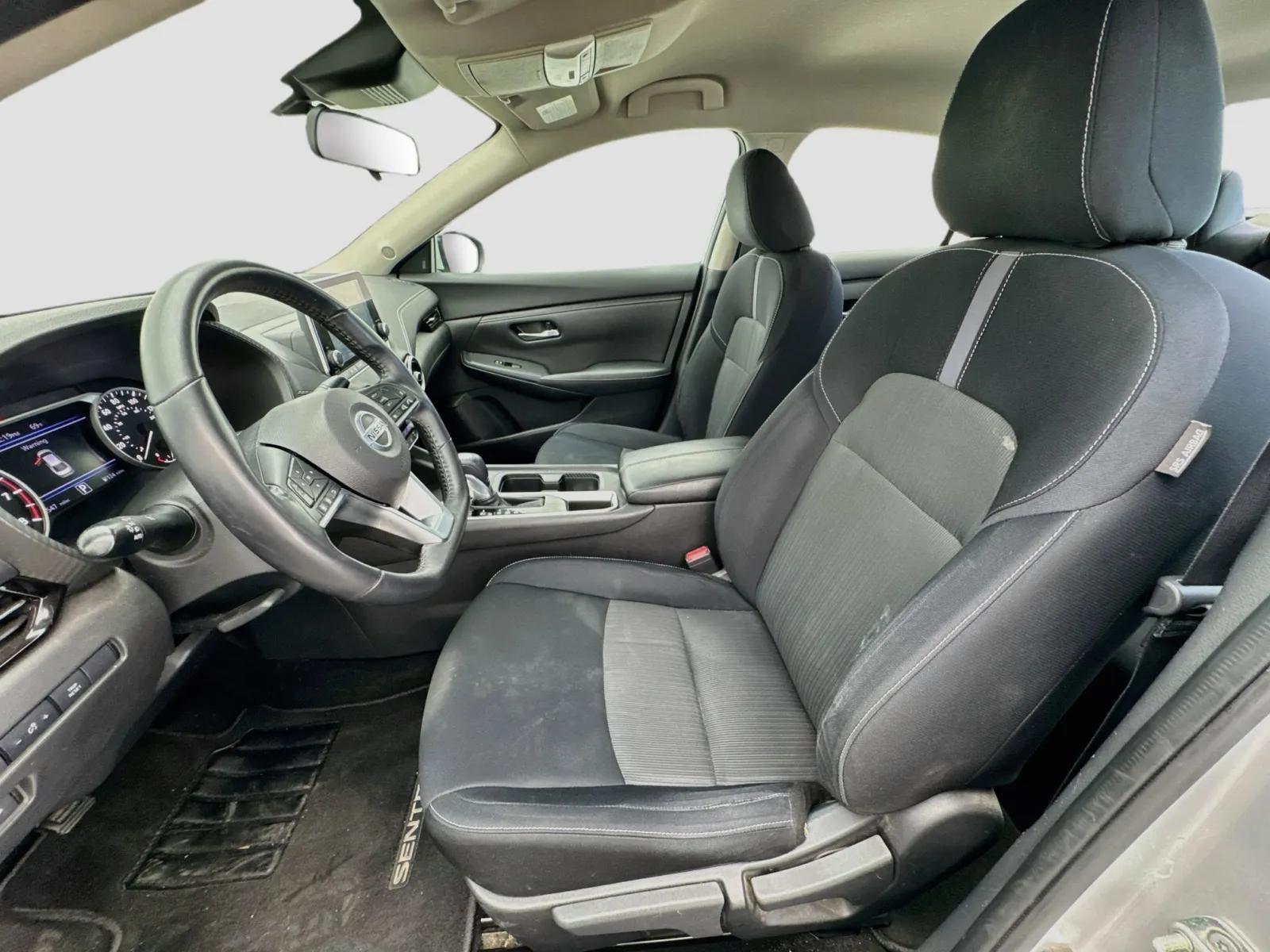 Nissan Sentra photo 13