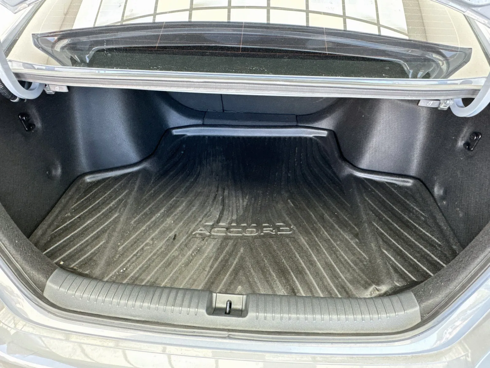 Honda Accord photo 17