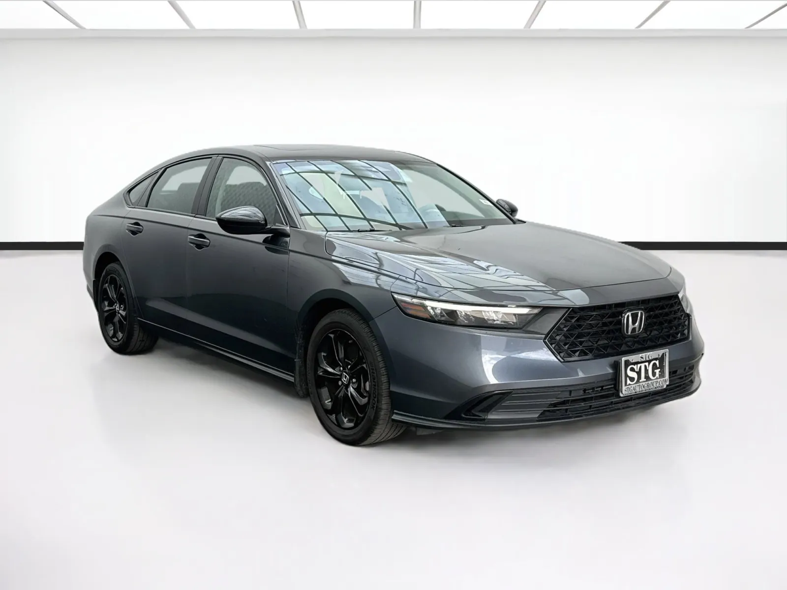Honda Accord photo 3