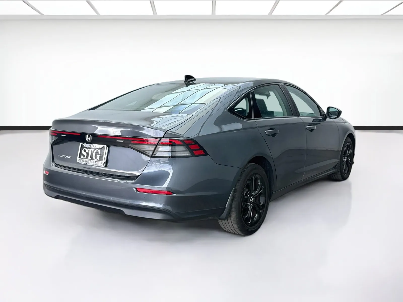 Honda Accord photo 4