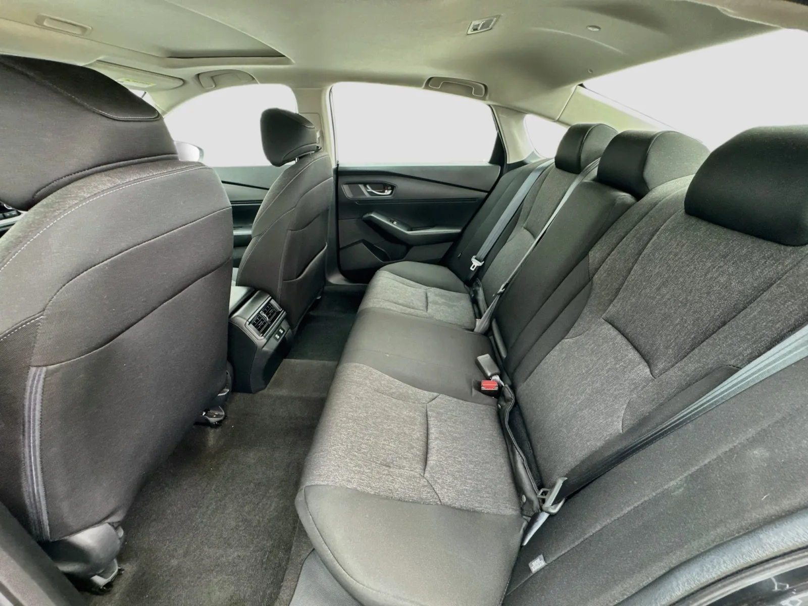 Honda Accord photo 16
