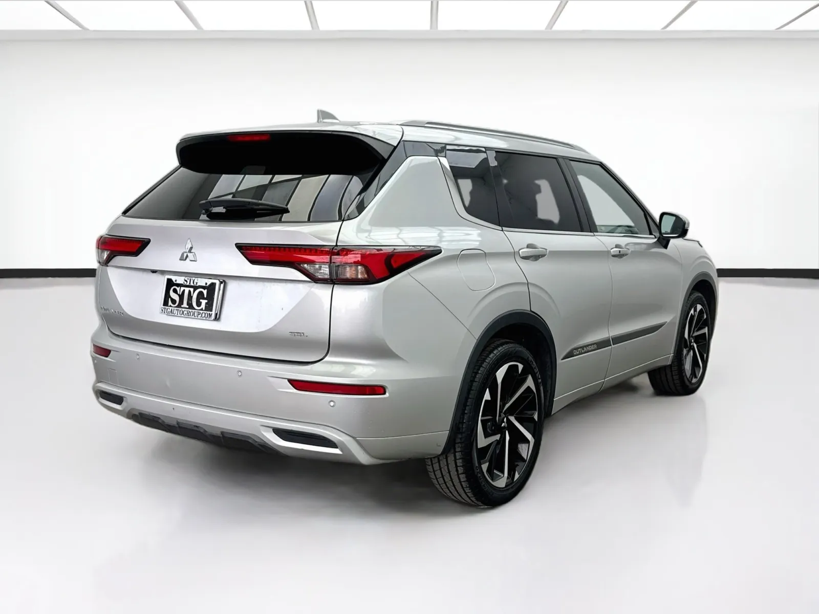 Mitsubishi Outlander photo 4
