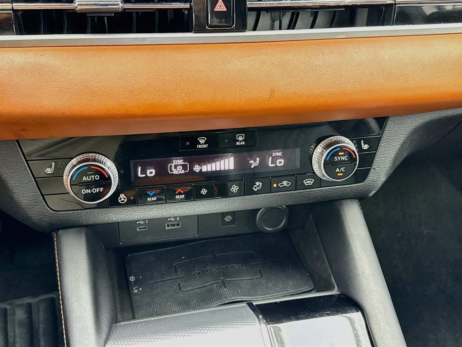 Mitsubishi Outlander photo 12