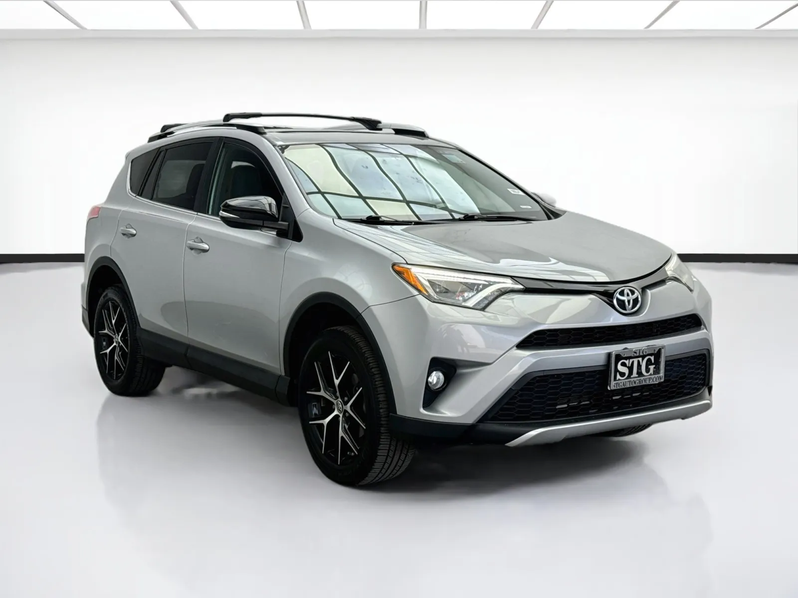 Toyota RAV4 photo 3