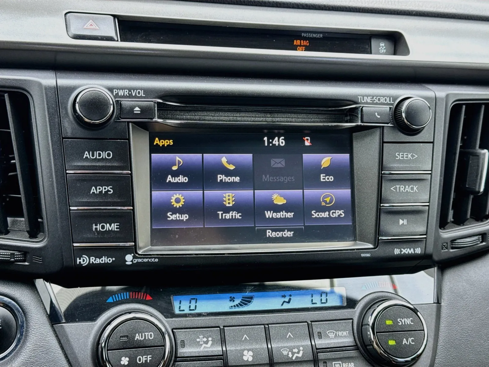 Toyota RAV4 photo 9