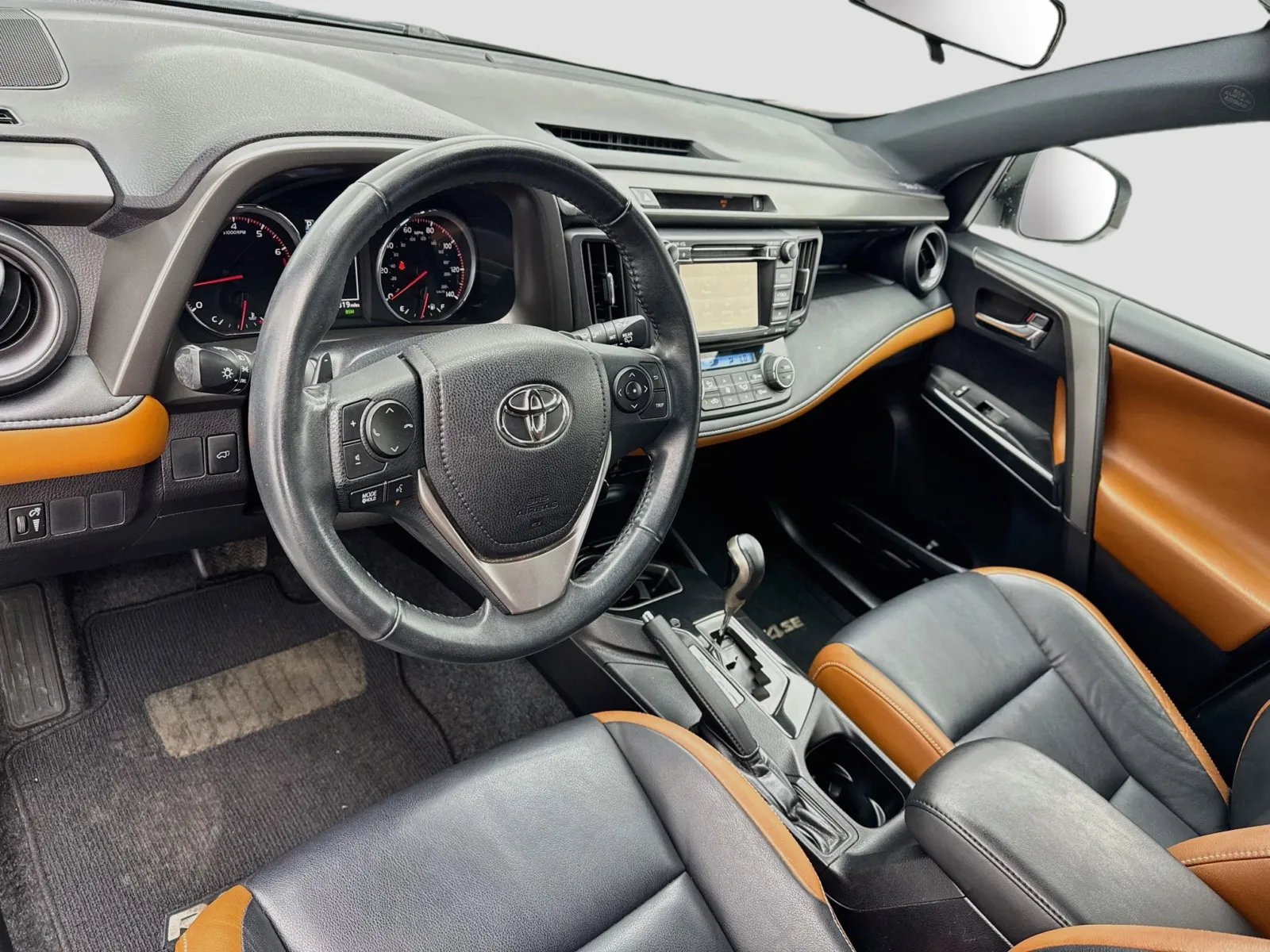 Toyota RAV4 photo 7