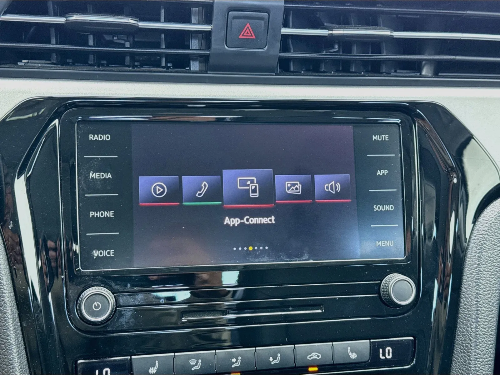 Volkswagen Passat photo 9