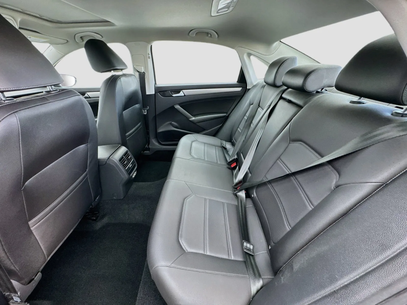 Volkswagen Passat photo 16