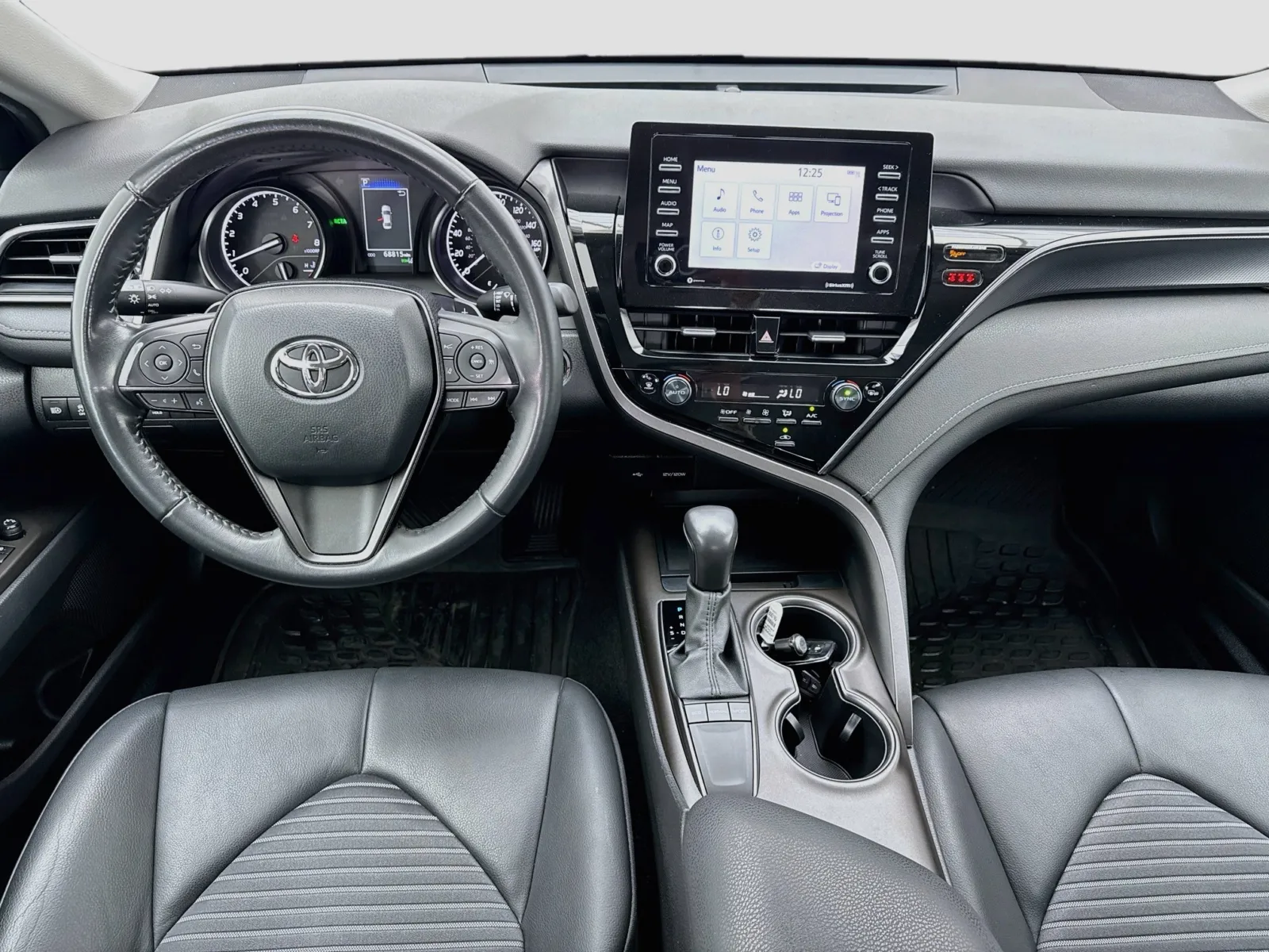 Toyota Camry photo 14