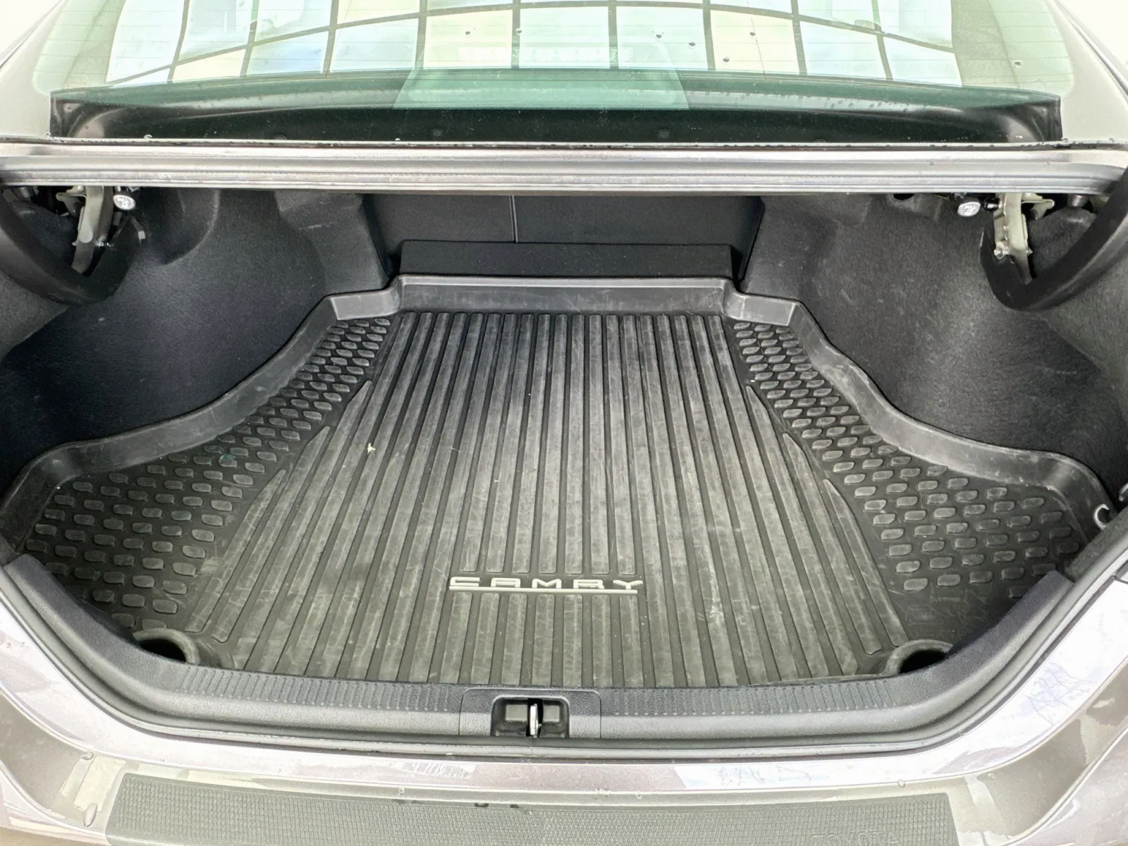 Toyota Camry photo 16