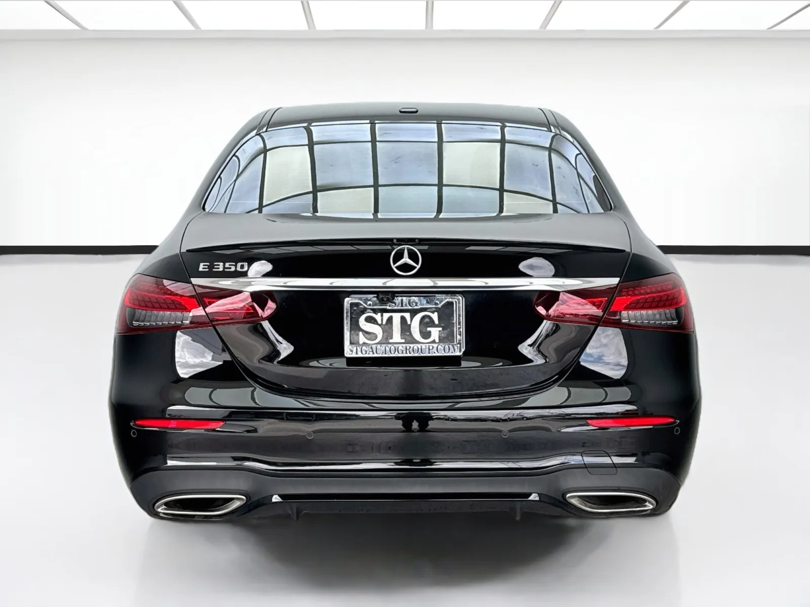 Mercedes-Benz E-Class photo 5