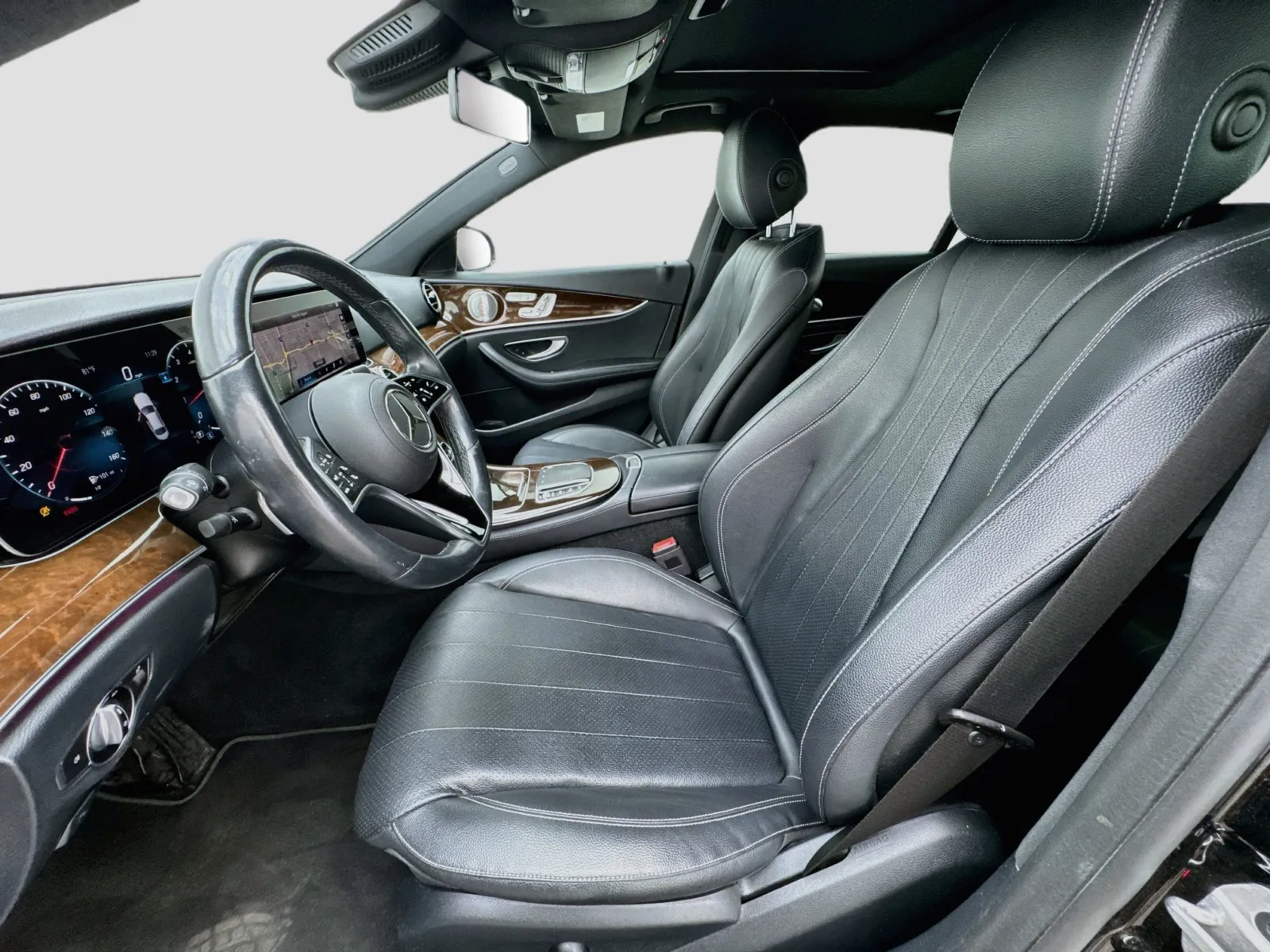 Mercedes-Benz E-Class photo 13