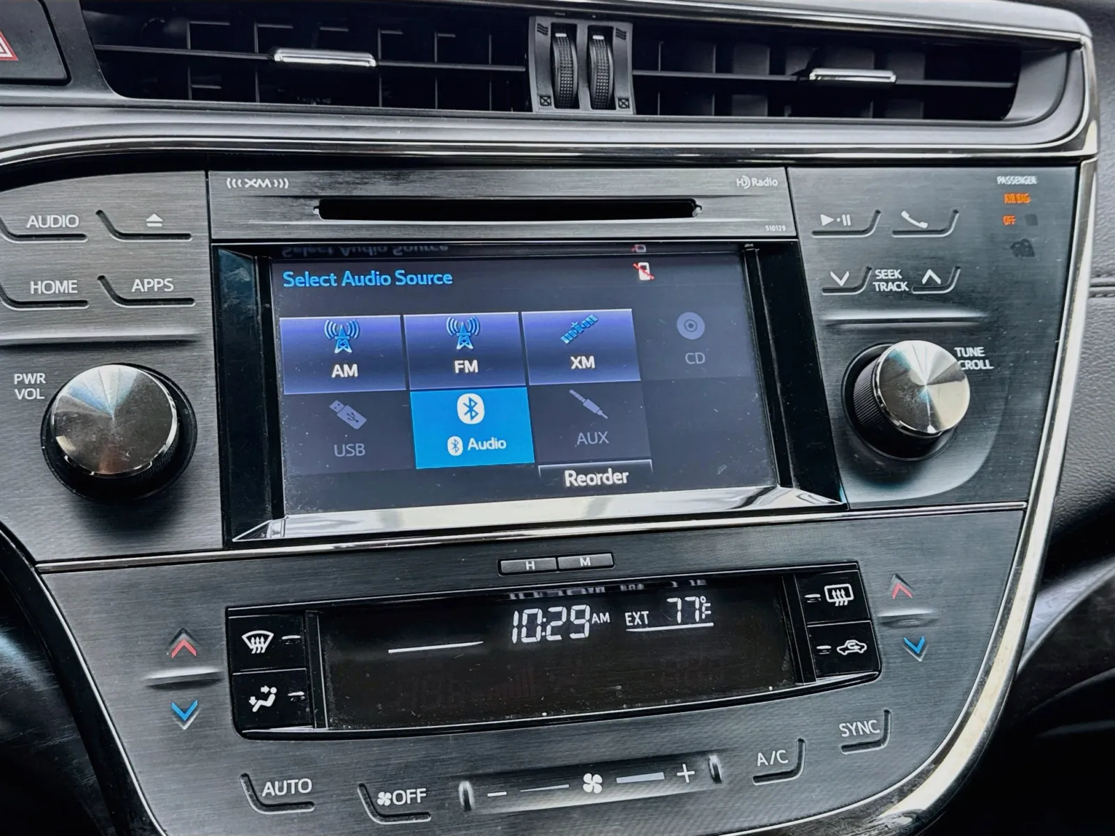 Toyota Avalon photo 11