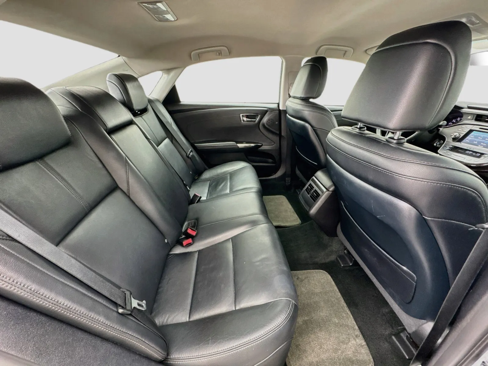 Toyota Avalon photo 18