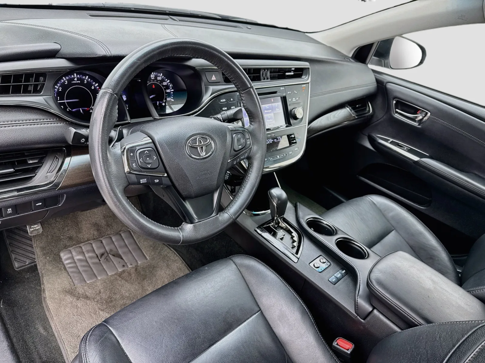 Toyota Avalon photo 7