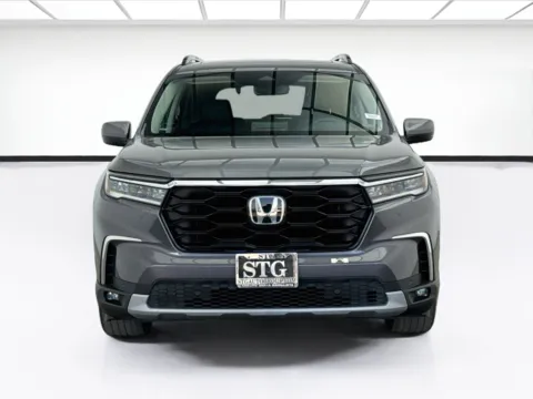 Photos of 2023 Honda Pilot Touring for sale in Bellflower, CA at STG Bellflower