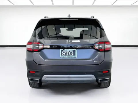 More photos of 2023 Honda Pilot Touring at STG Bellflower, CA