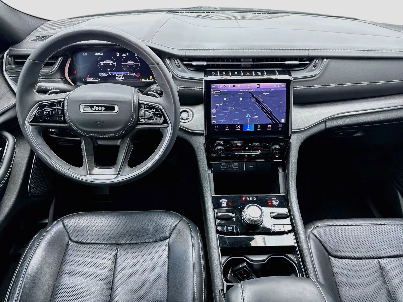 Jeep Grand Cherokee L photo 15