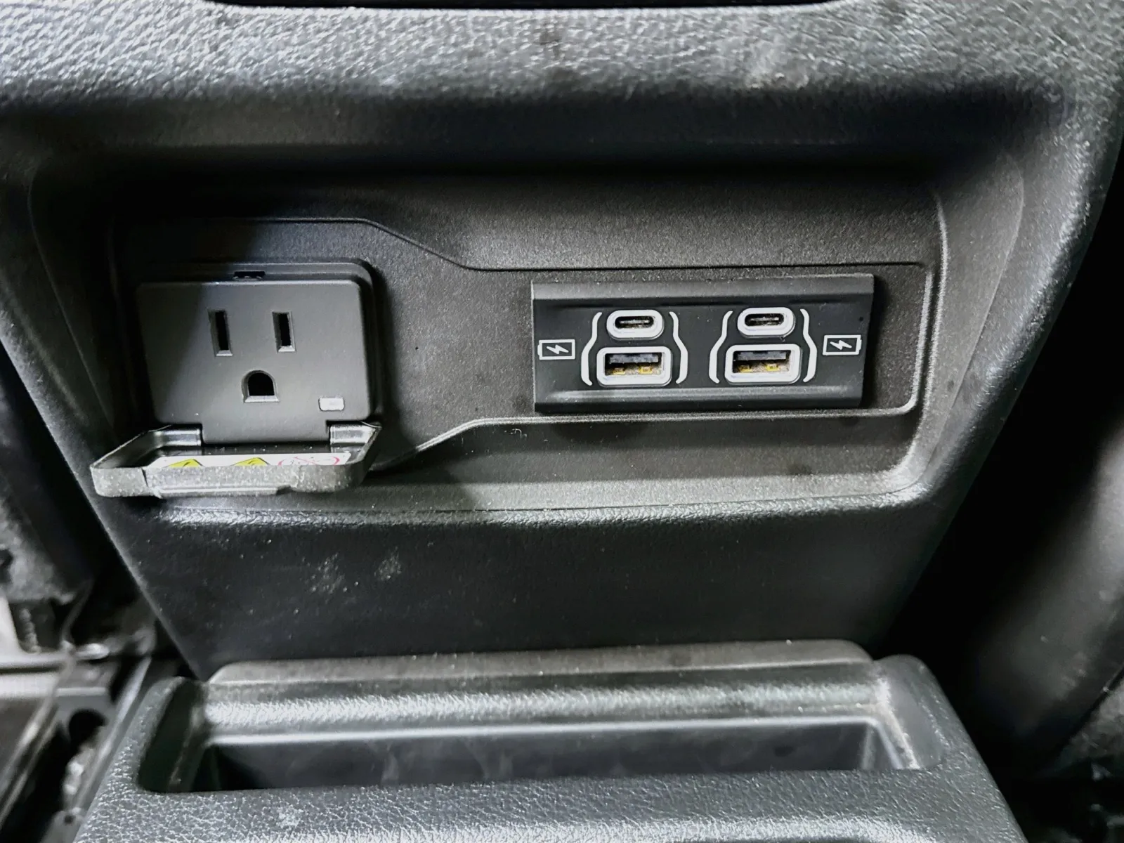 Jeep Grand Cherokee L photo 17
