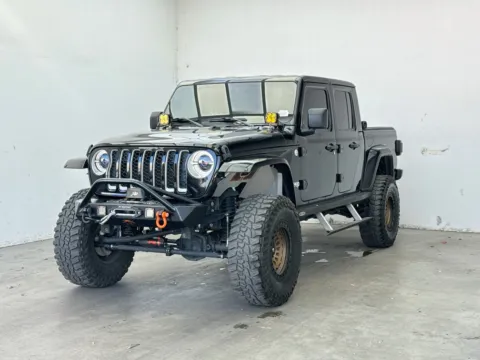 Black 2020 Jeep Gladiator Overland for sale in Bellflower, CA
