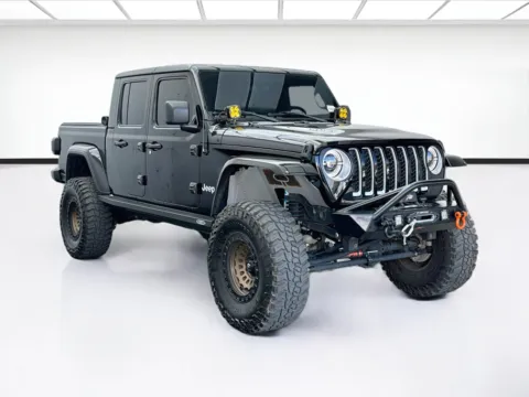 Another view of 2020 Jeep Gladiator Overland for sale in Bellflower, CA at STG Bellflower