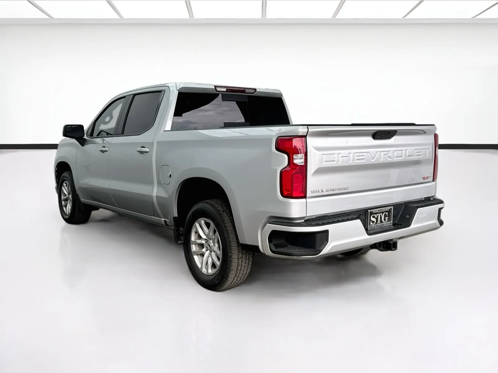 Chevrolet Silverado photo 6