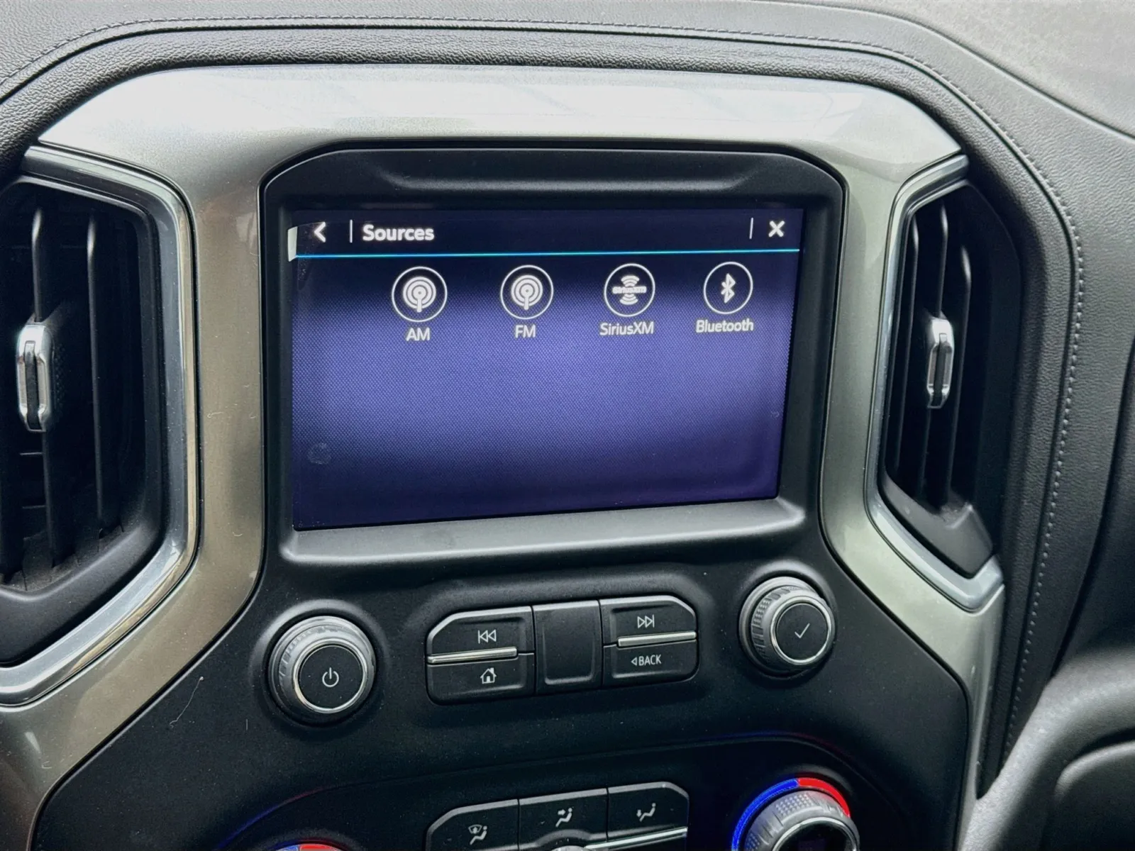 Chevrolet Silverado photo 11