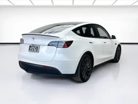More photos of 2021 Tesla Model Y Performance at STG Bellflower, CA