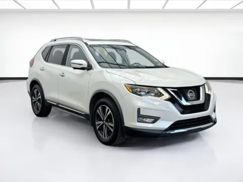 Another view of 2017 Nissan Rogue SL for sale in Bellflower, CA at STG Bellflower