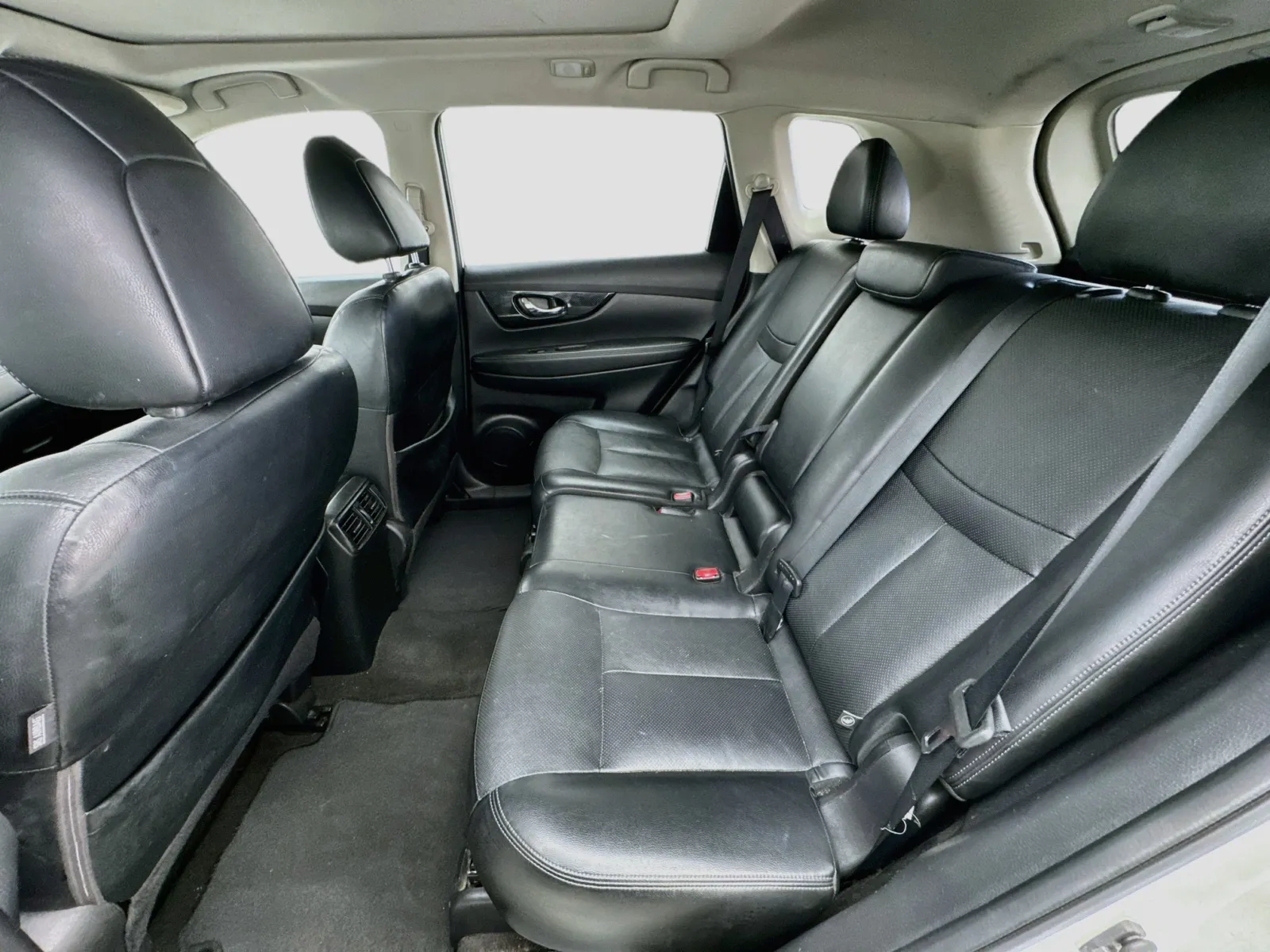 Nissan Rogue photo 16