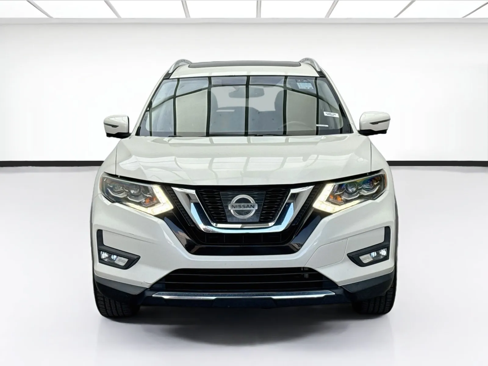 Nissan Rogue photo 2