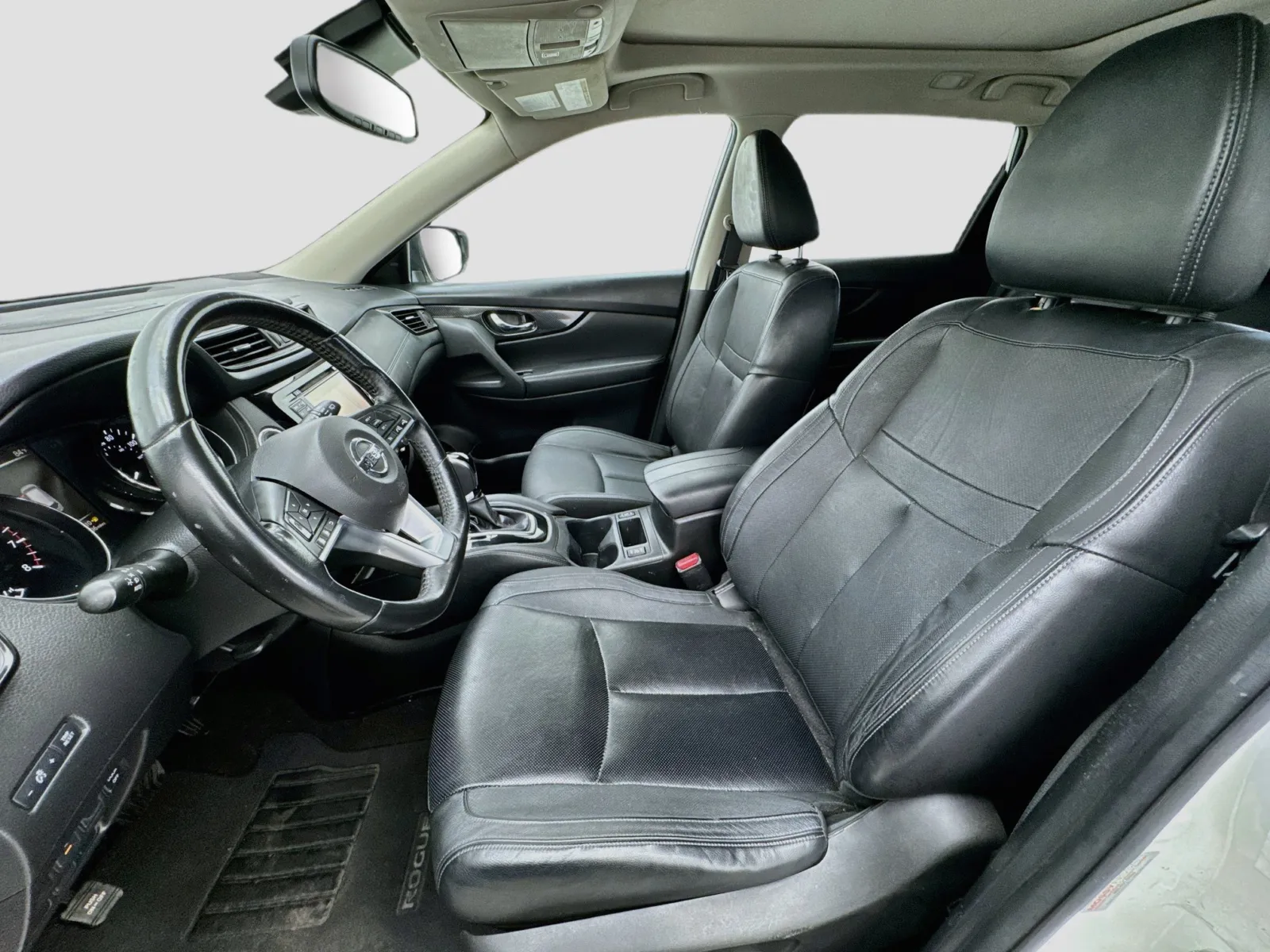 Nissan Rogue photo 13