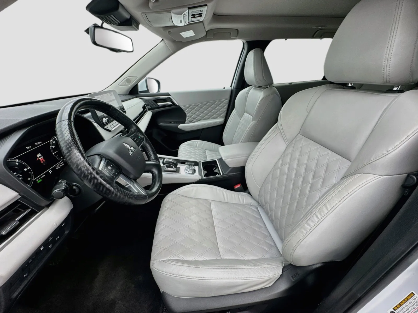 Mitsubishi Outlander photo 13