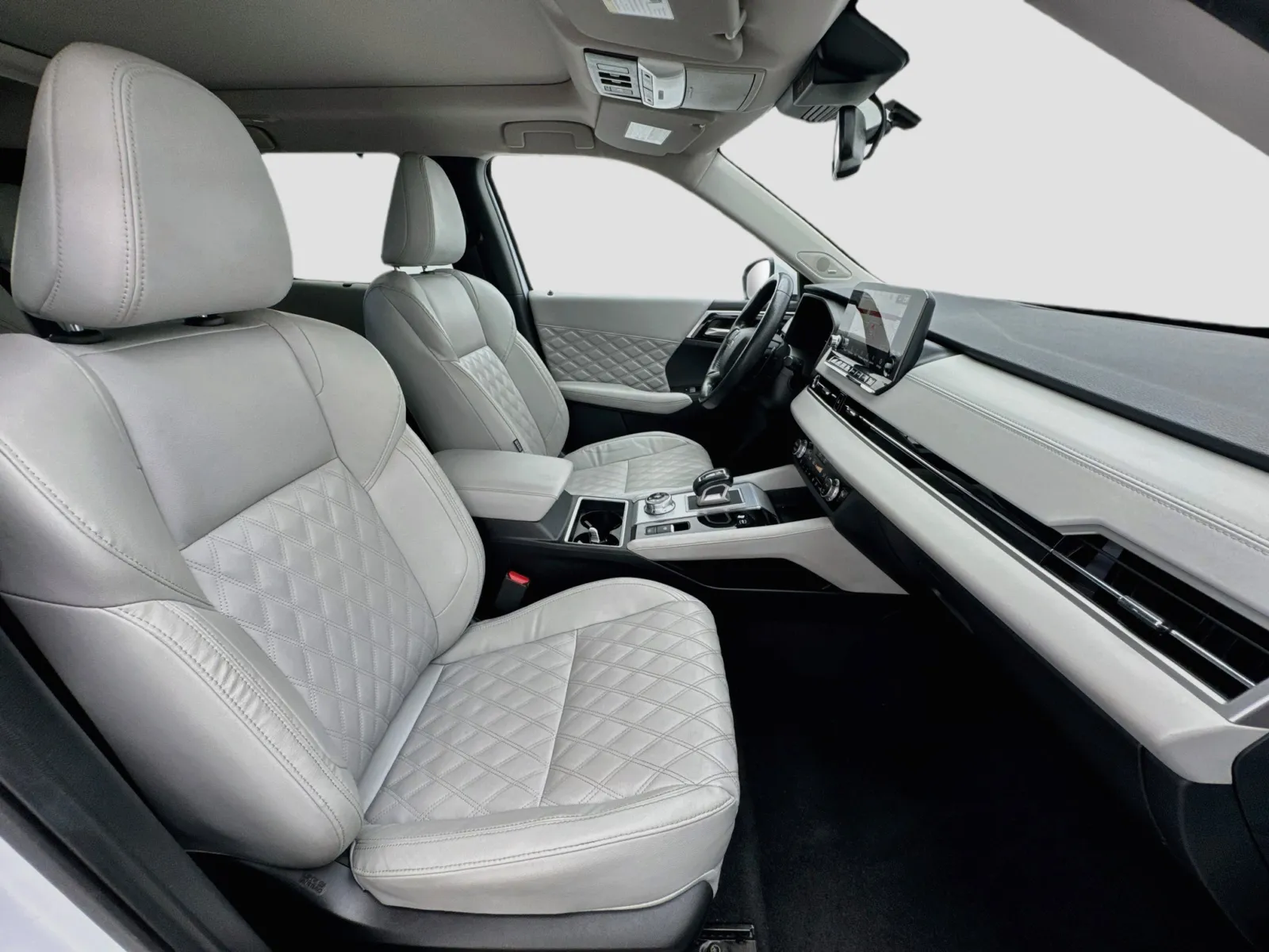 Mitsubishi Outlander photo 21