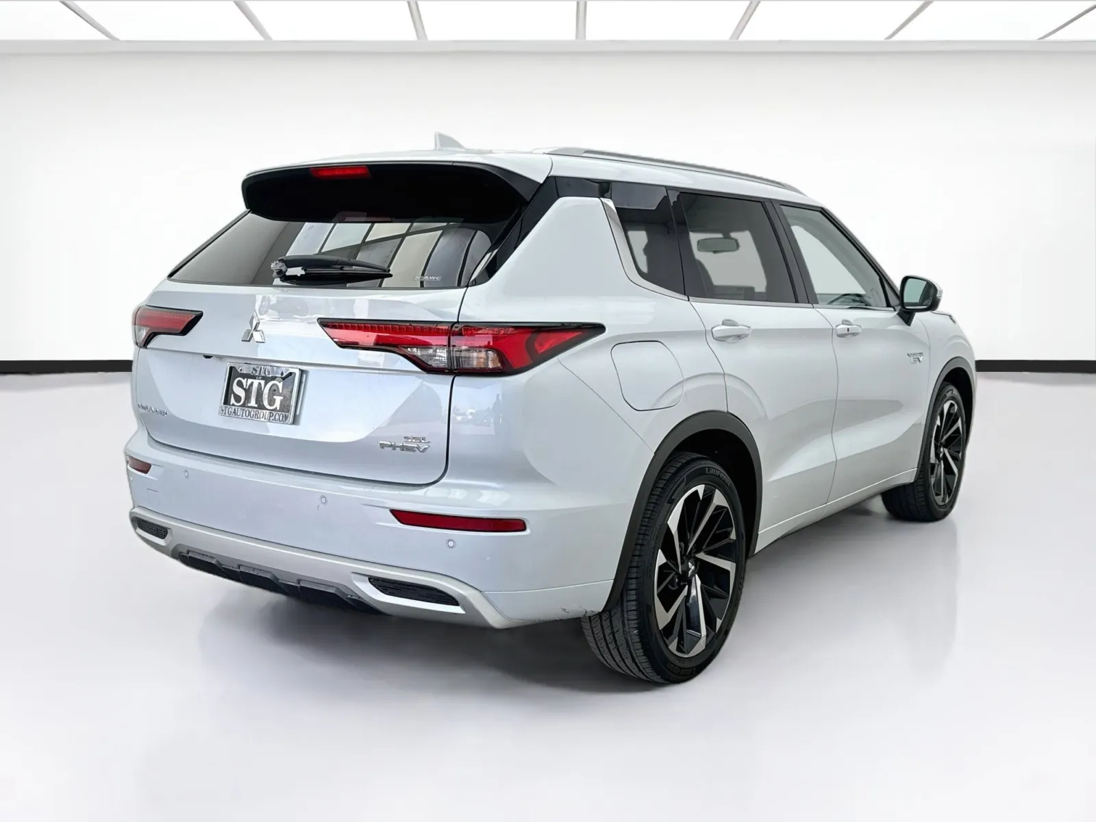 Mitsubishi Outlander photo 4