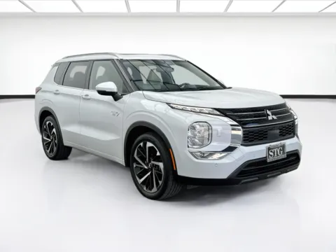 Another view of 2024 Mitsubishi Outlander Plug-In Hybrid SEL TOURING PACKAGE for sale in Bellflower, CA at STG Bellflower