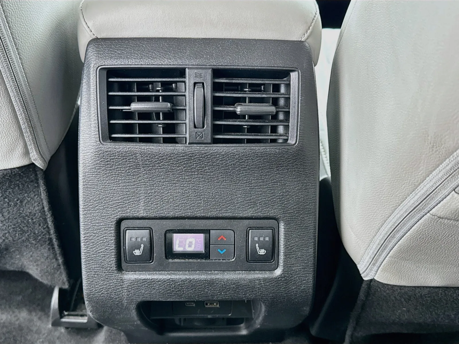 Mitsubishi Outlander photo 17