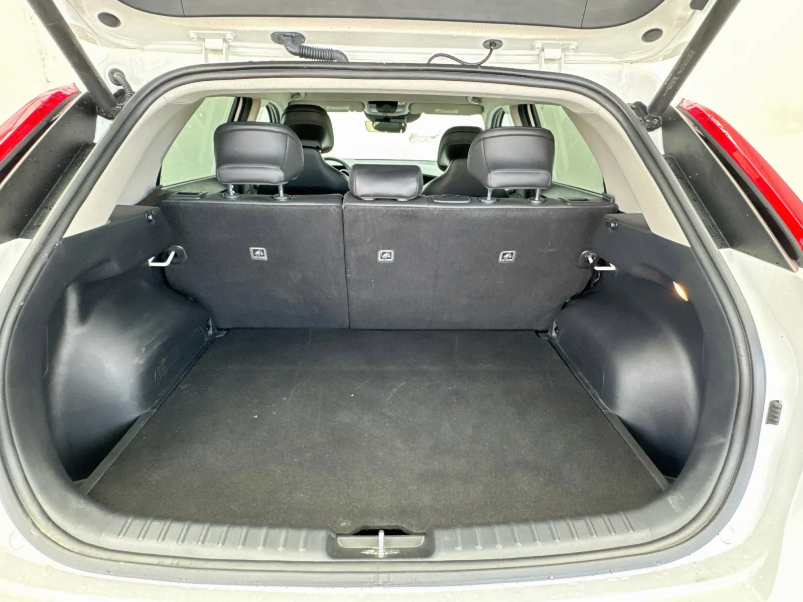 Kia Niro photo 17