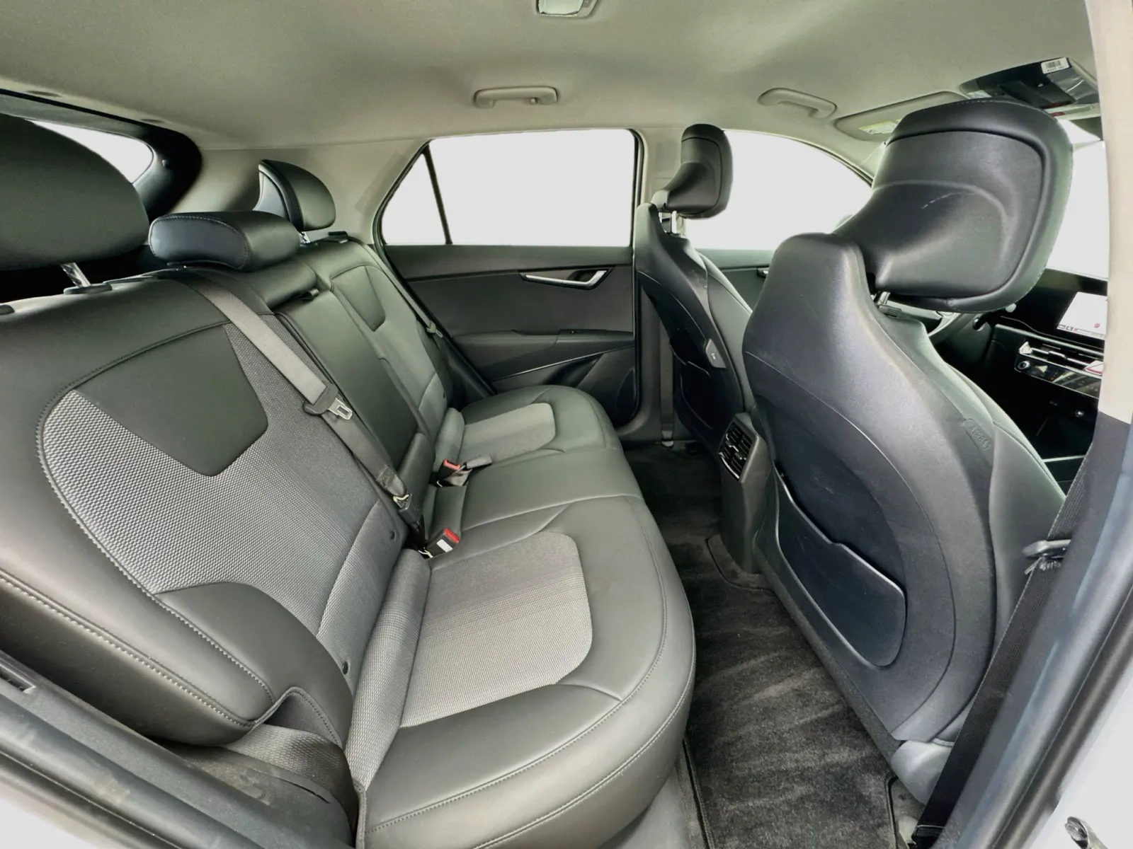 Kia Niro photo 18