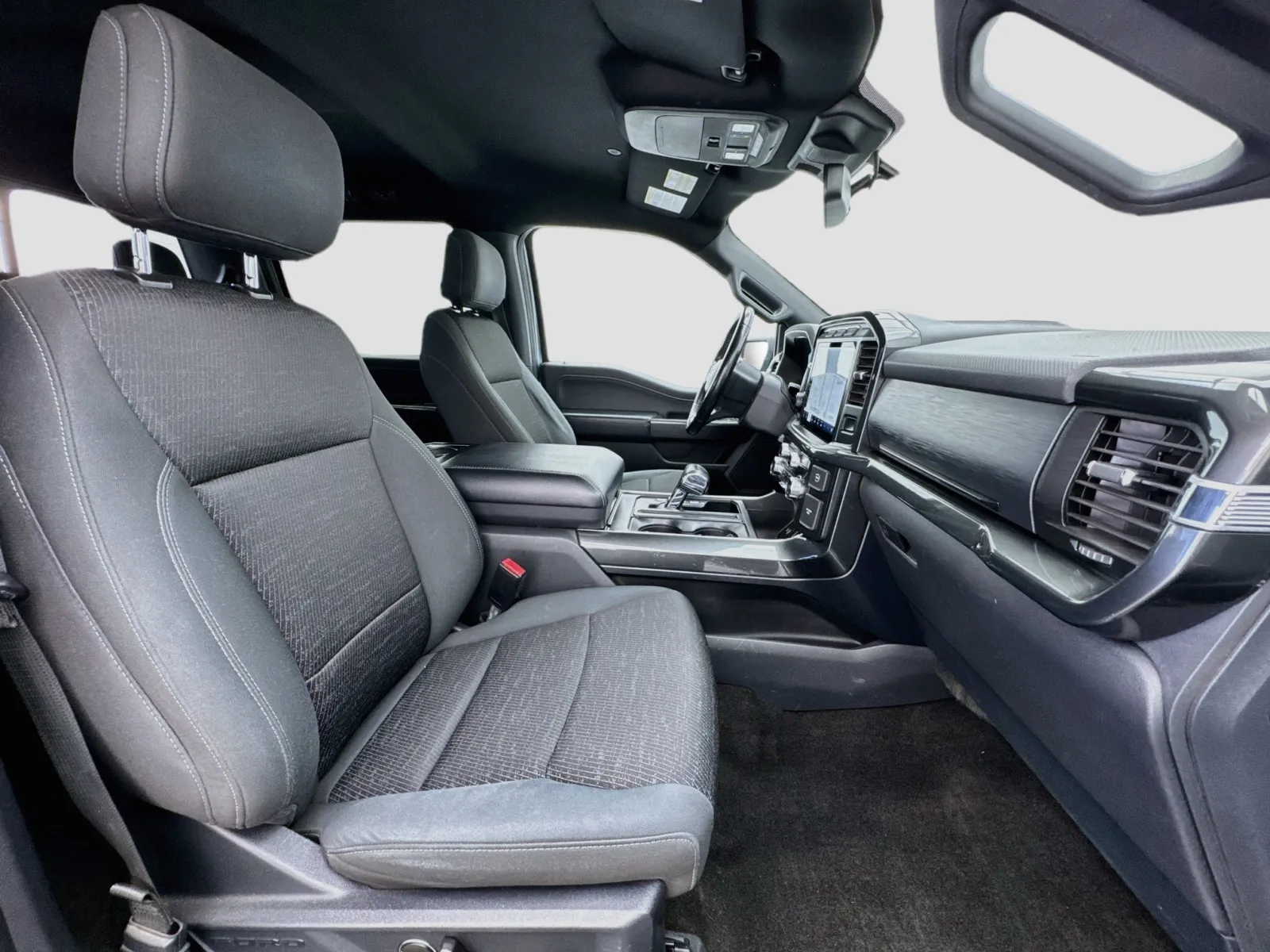 Ford F-150 photo 19