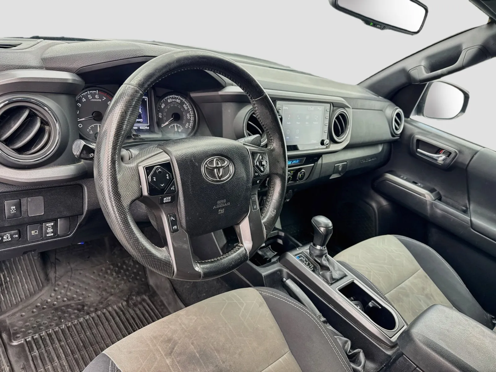 Toyota Tacoma photo 7