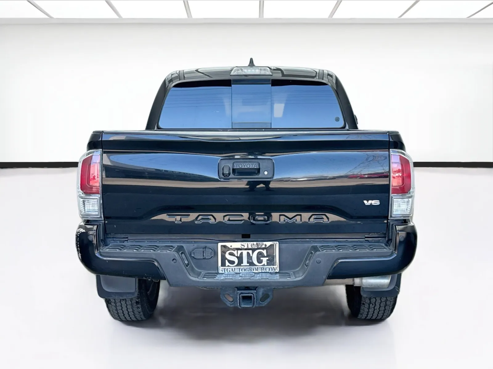 Toyota Tacoma photo 5