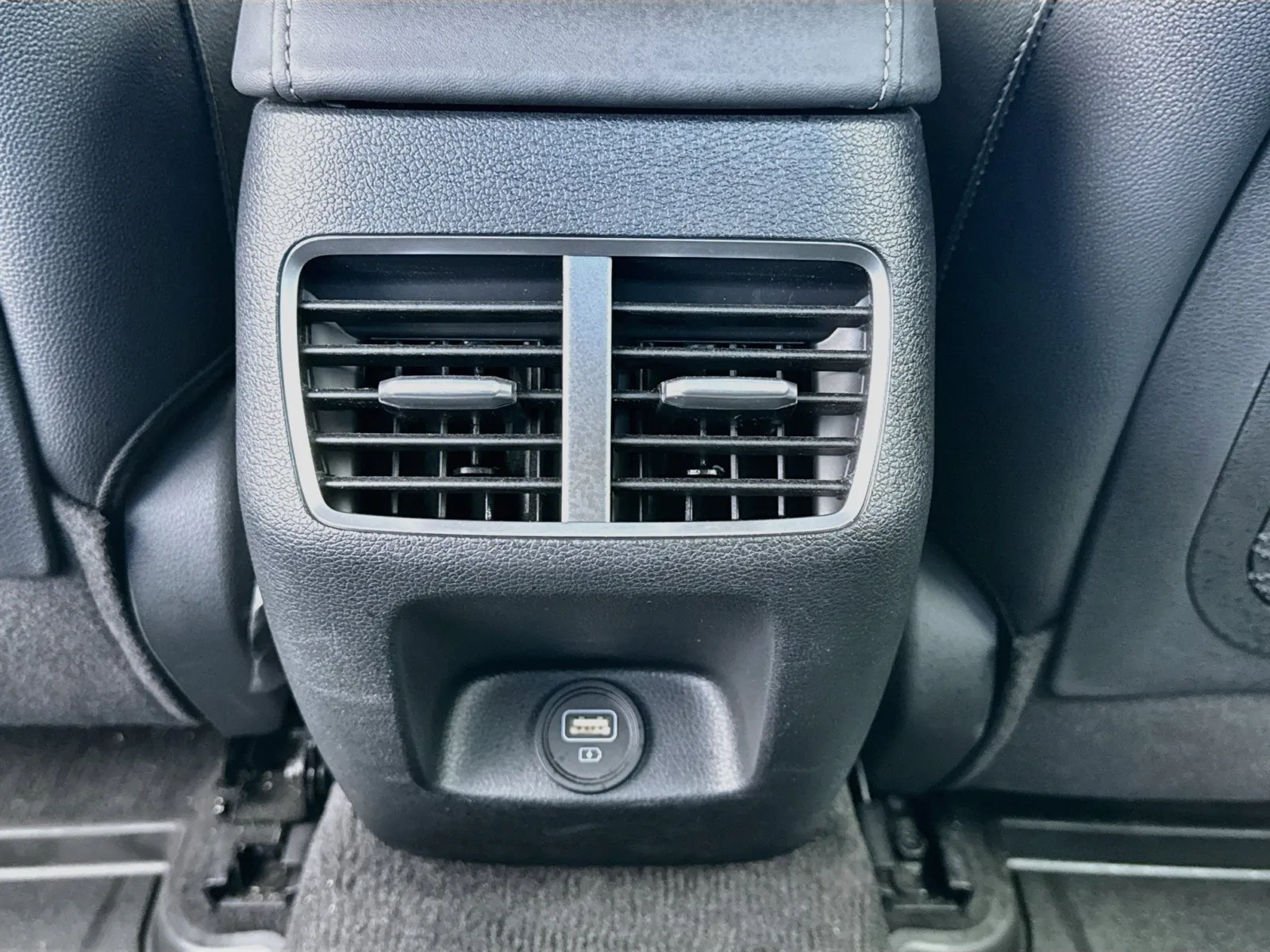 Hyundai Sonata photo 17