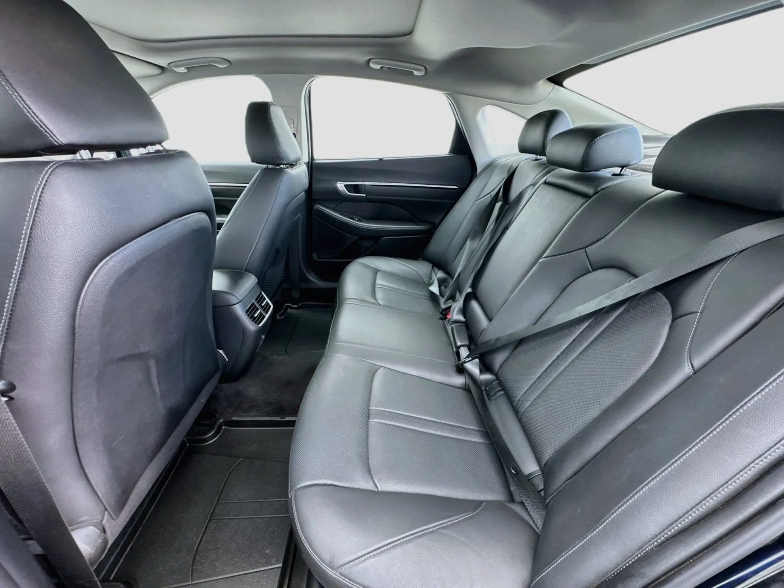 Hyundai Sonata photo 16