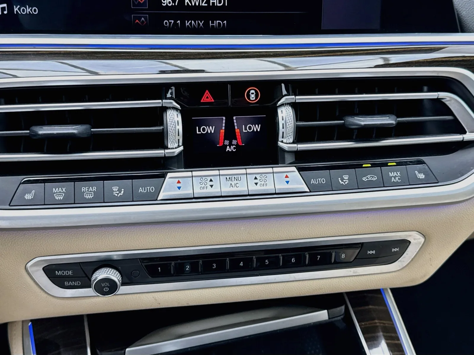 BMW X5 photo 12