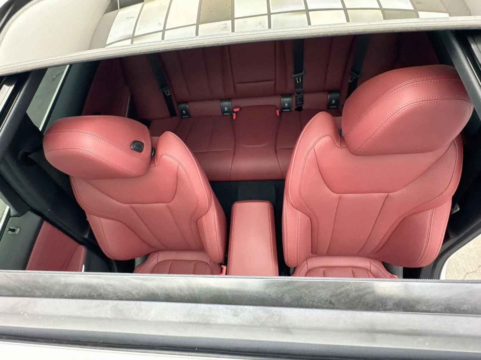 BMW 3 Series photo 14