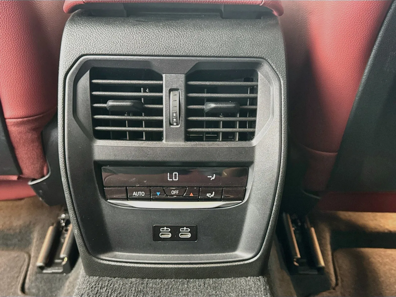 BMW 3 Series photo 17
